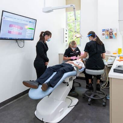 Orthodontist vs dentist