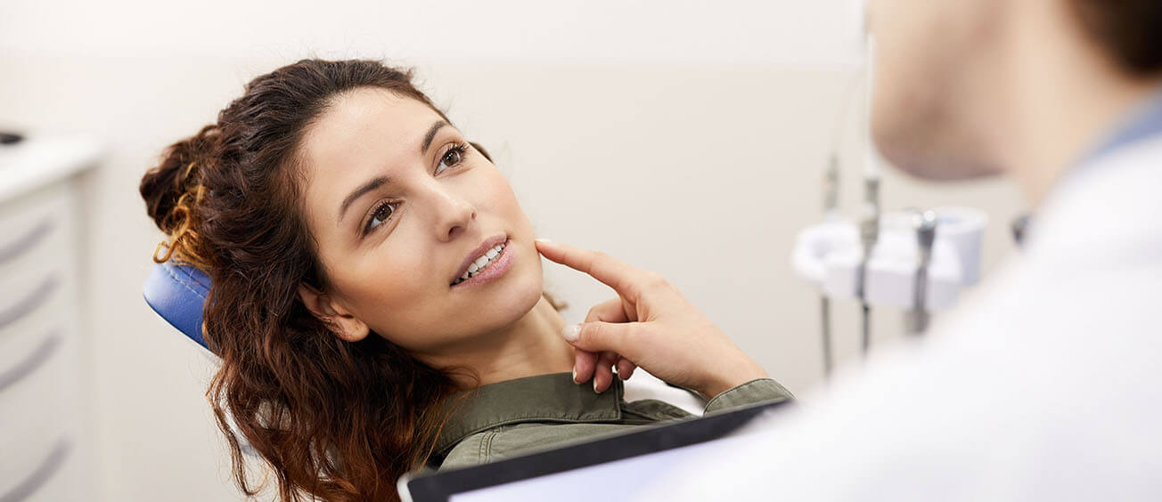 Why Choose an Orthodontist vs Dentist? Why Choose an Orthodontist vs Dentist?